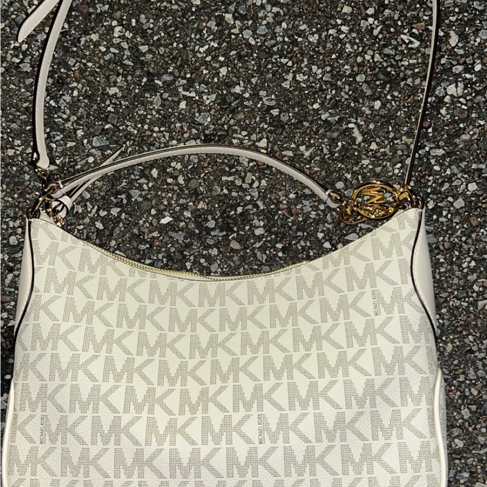 Michael Kors Cream and Gold Shoulder Bag